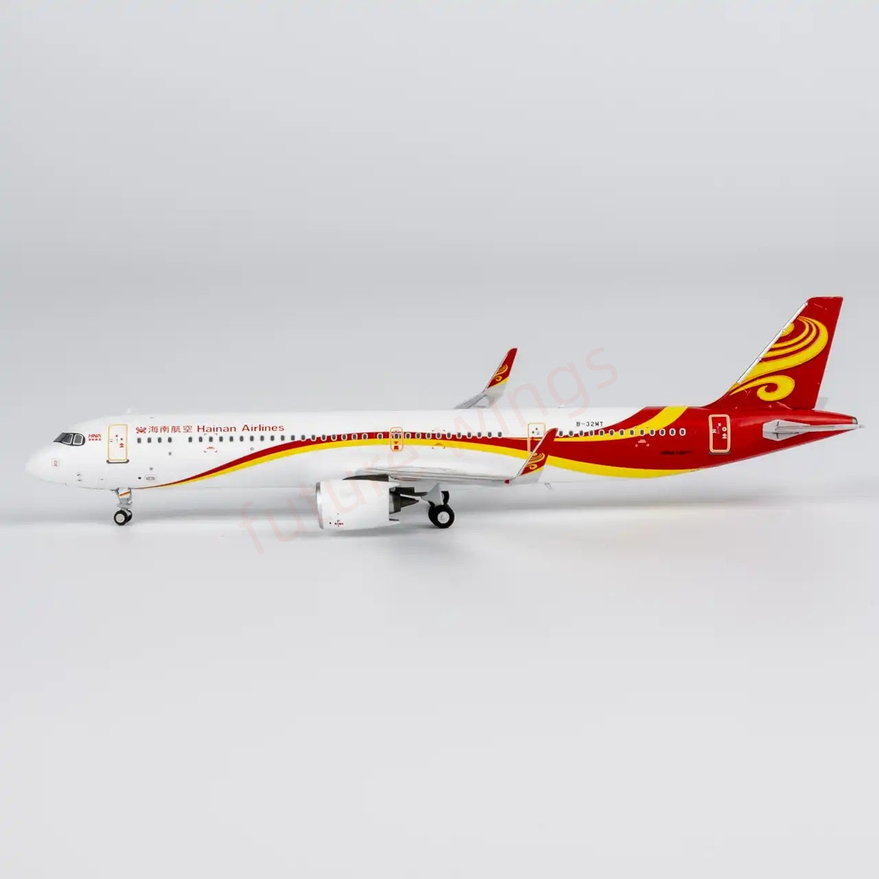 1:400 NG Models NG13136 Hainan Airlines A321neo B-32MT Aircraft Model+Free Tractor