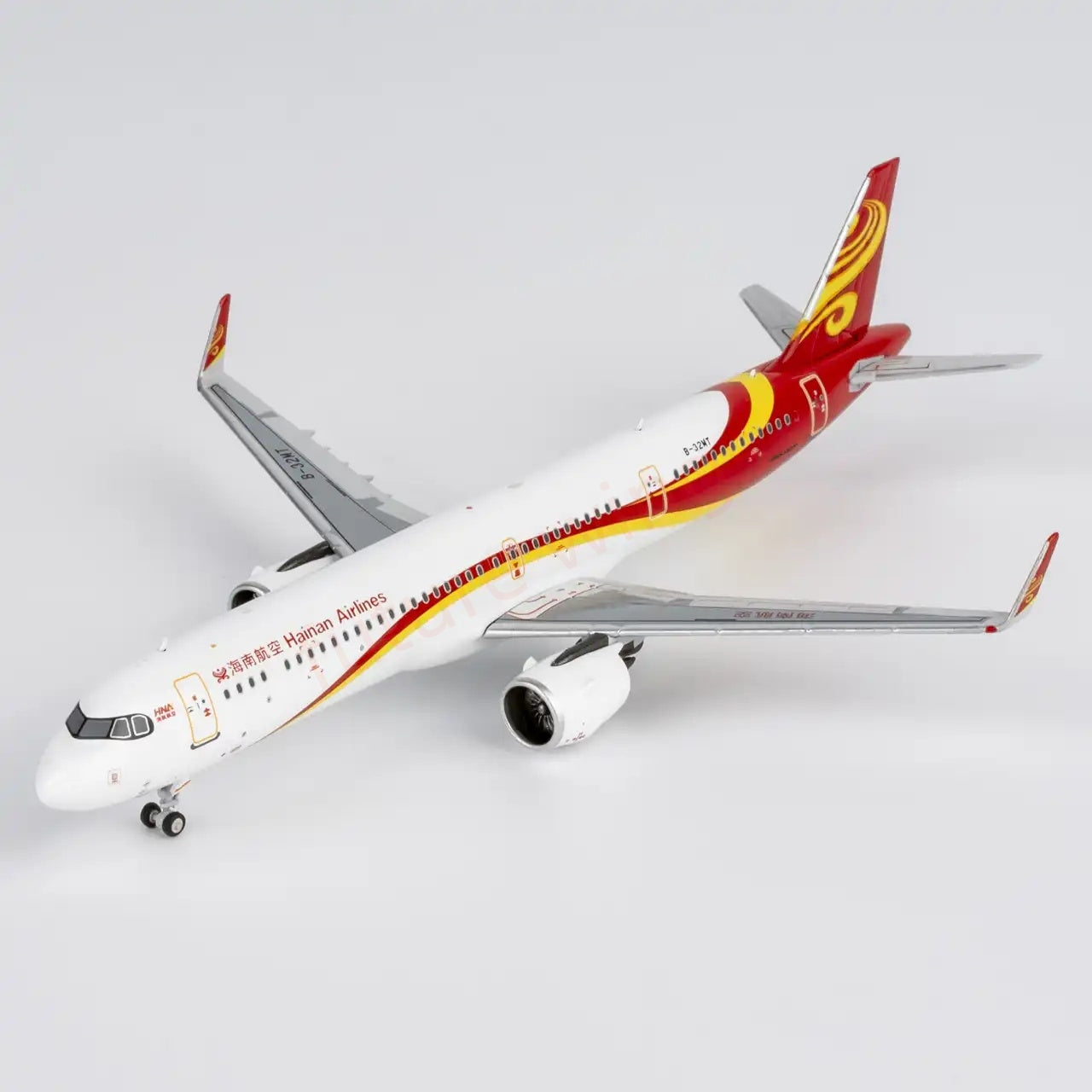 1:400 NG Models NG13136 Hainan Airlines A321neo B-32MT Aircraft Model+Free Tractor
