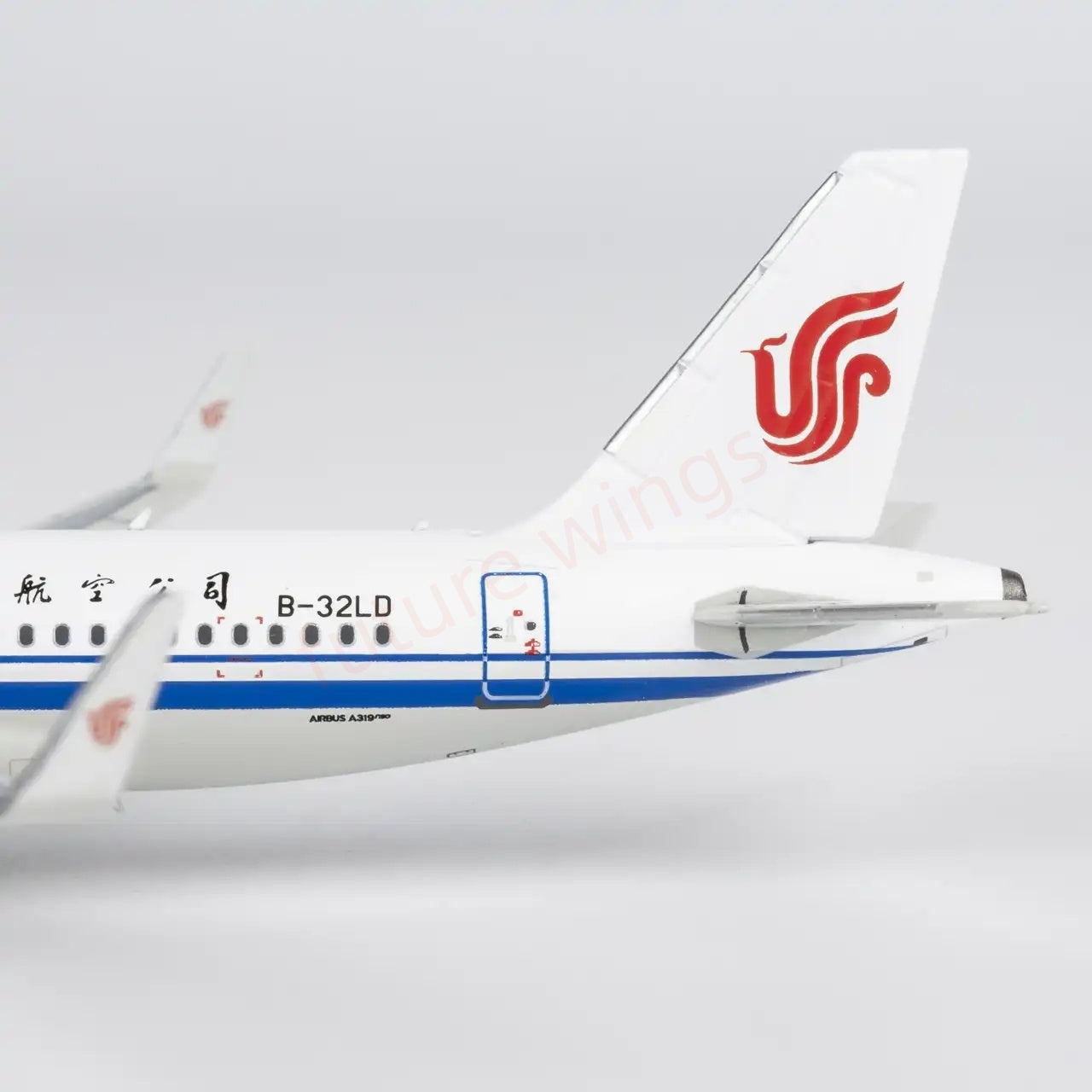 1:400 NG Models NG49037 Air China A319neo B-32LD Aircraft Model+Free Tractor