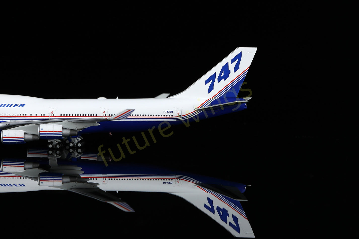 1:400 HX Models Boeing House Color B747-400ER N747ER Aircraft Model Free Tractor+Stand