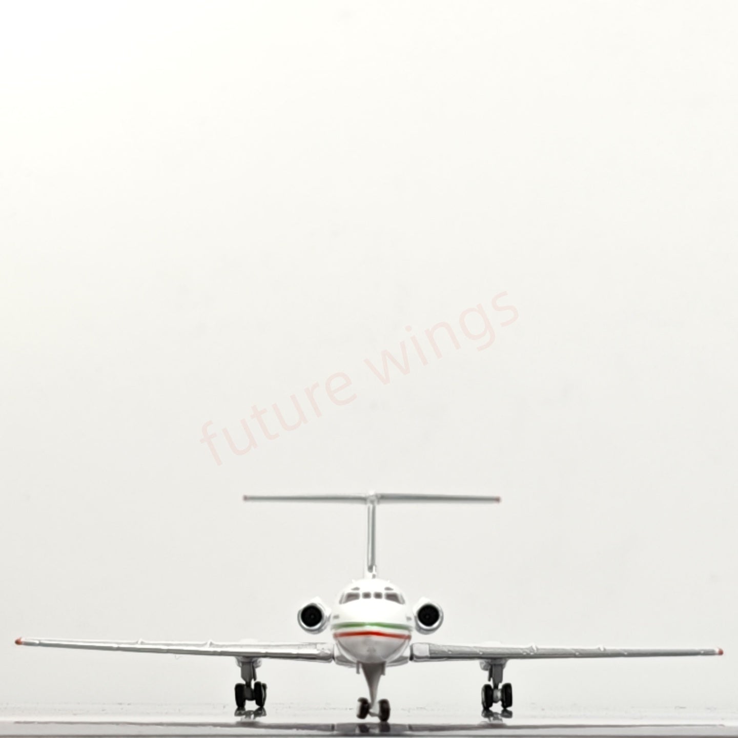 1:400 PandaModel Balkan Bulgarian Airlines TU-134A LZ-TUR Aircraft Model+Free Tractor