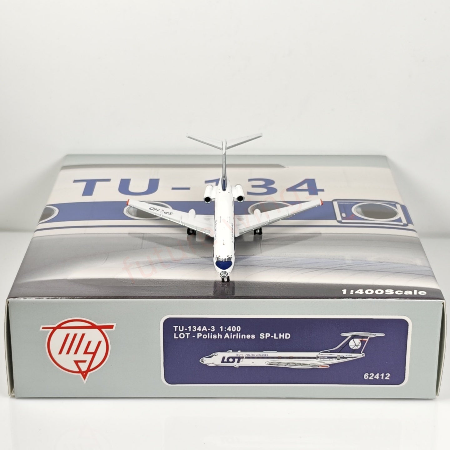 1:400 PandaModel LOT TU-134 SP-LHD Aircraft Model+Free Tractor