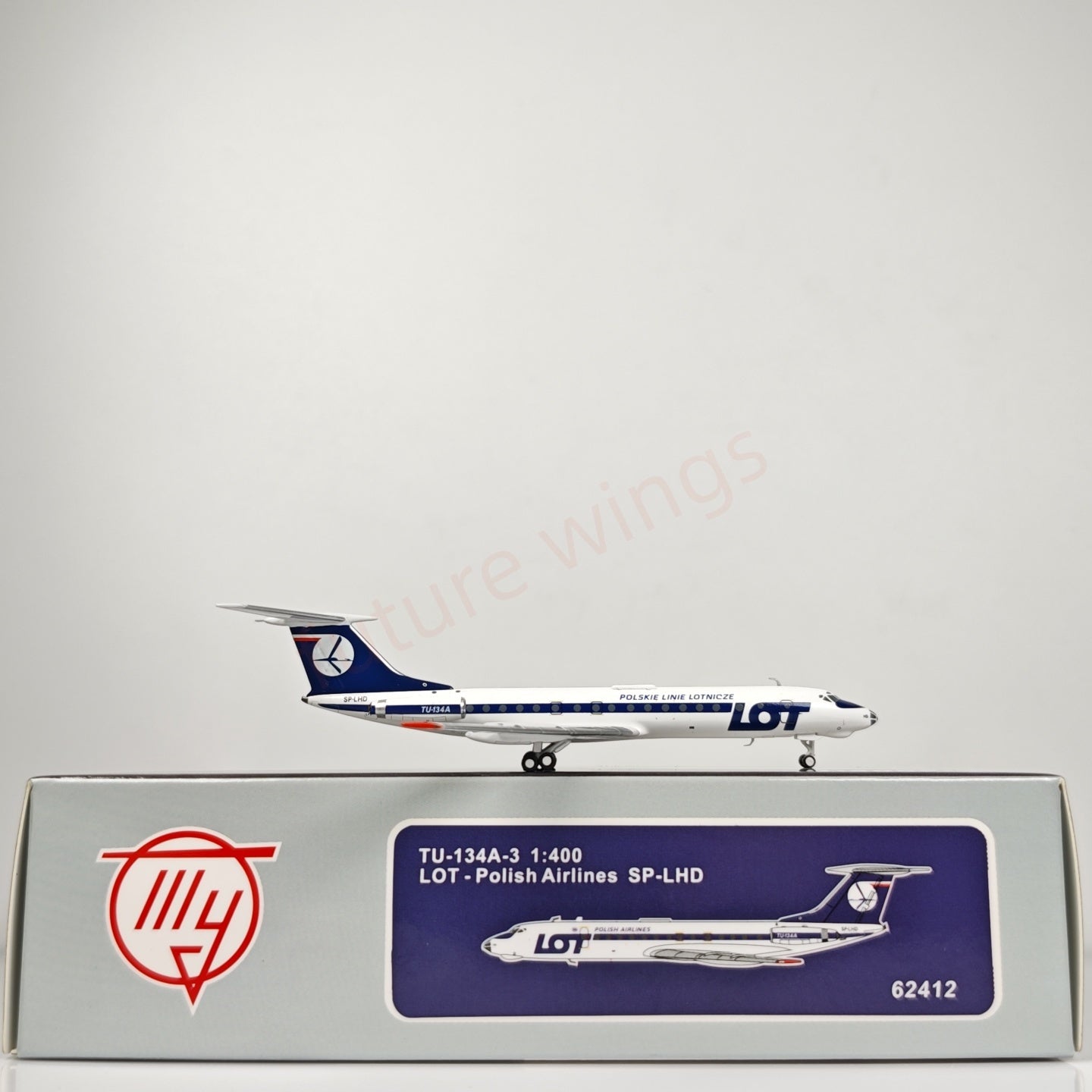 1:400 PandaModel LOT TU-134 SP-LHD Aircraft Model+Free Tractor