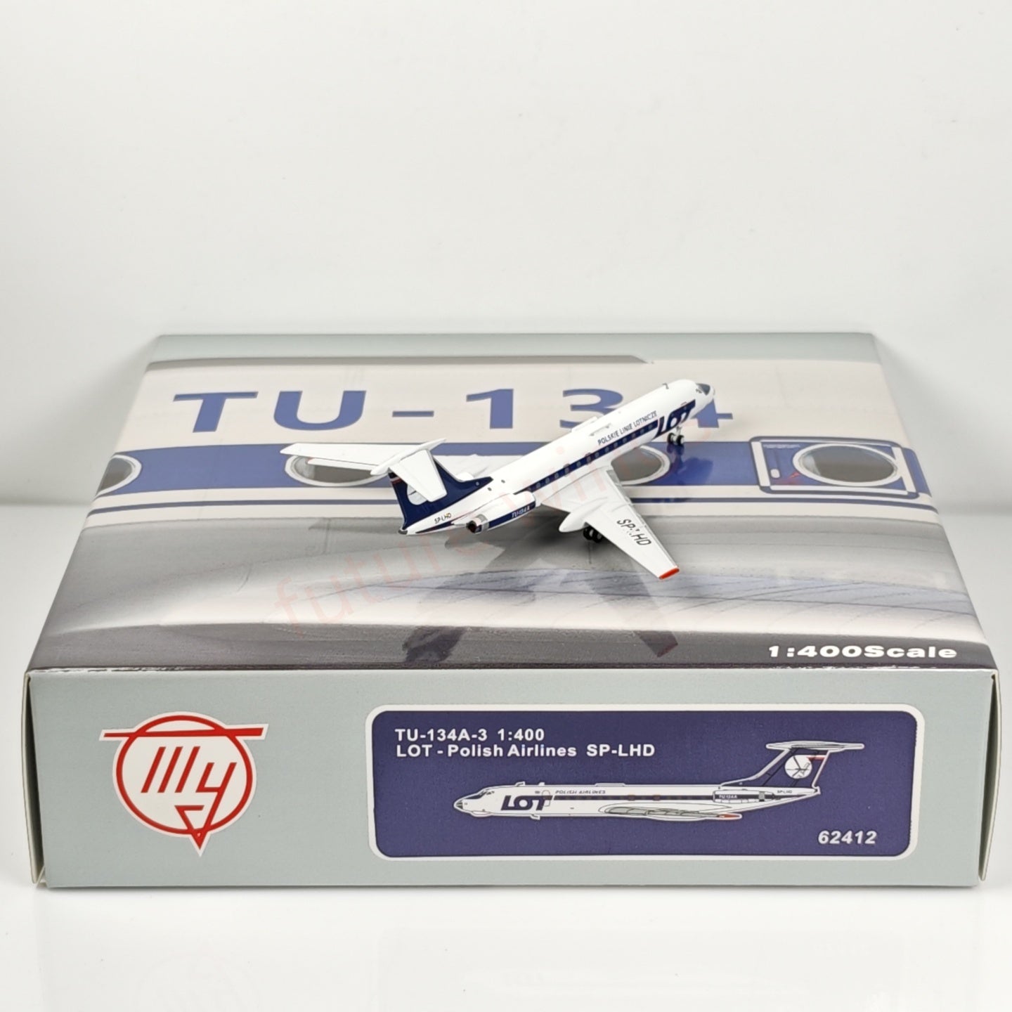 1:400 PandaModel LOT TU-134 SP-LHD Aircraft Model+Free Tractor