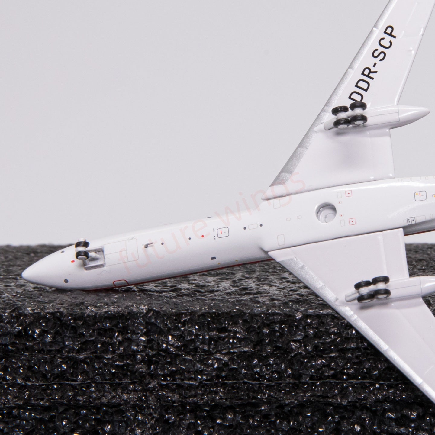 1:400 PandaModel Interflug TU-134A DDR-SCP Aircraft Model+Free Tractor