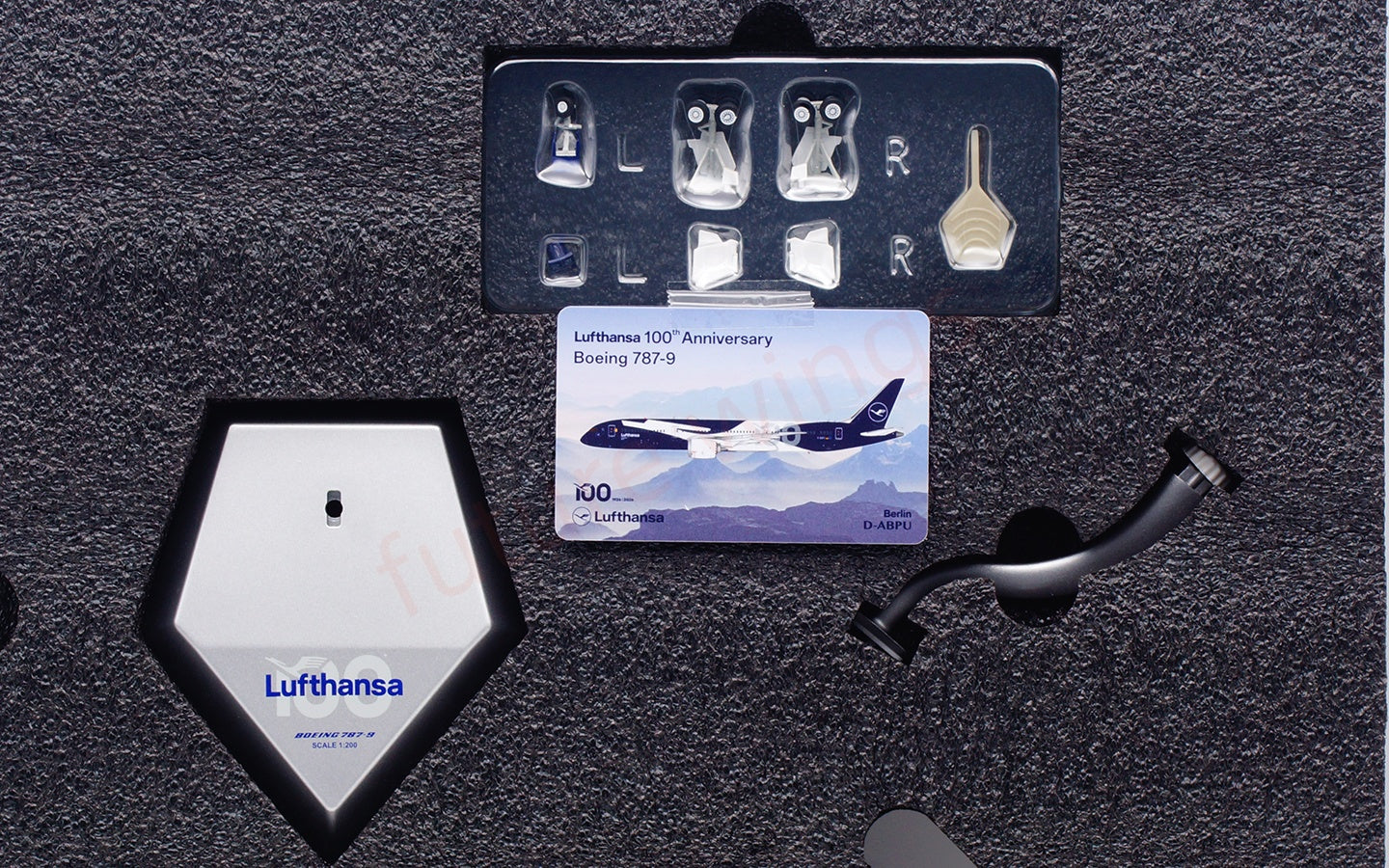 1:200 SQ Wings Lufthansa Airlines B787-9 D-ABPU "100Years" Diecast Aircraft Model