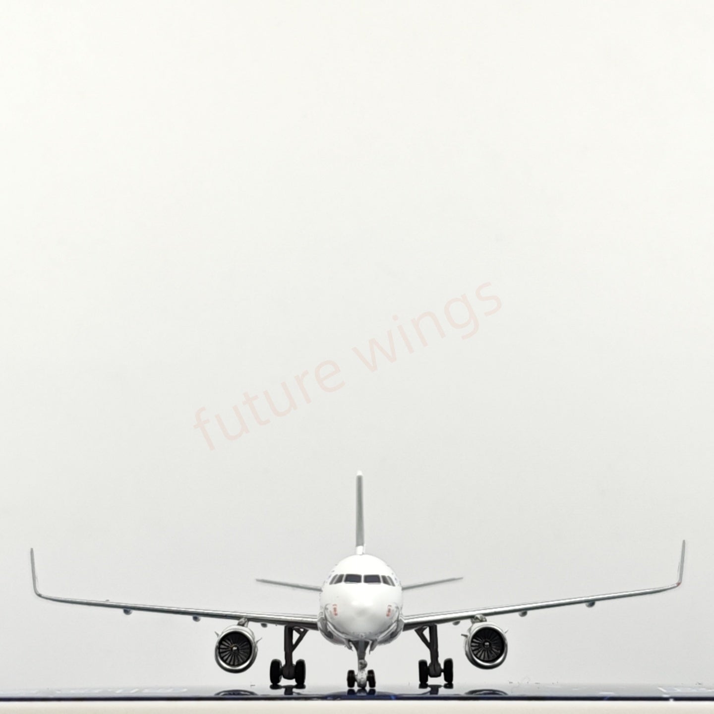 1:400 Geministar China Eastern Airlines A319 B-6466 Aircraft Model+Free Tractor