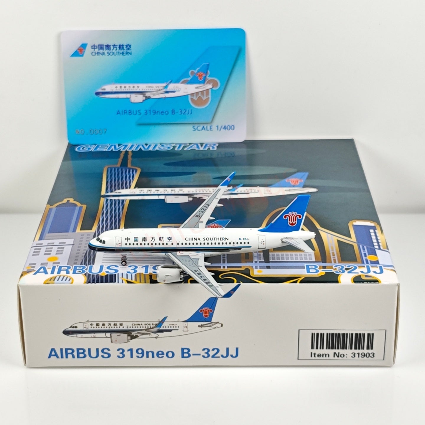 1:400 Geministar China Southern Airlines A319neo B-32AU B-32JJ Aircraft Model+Free Tractor