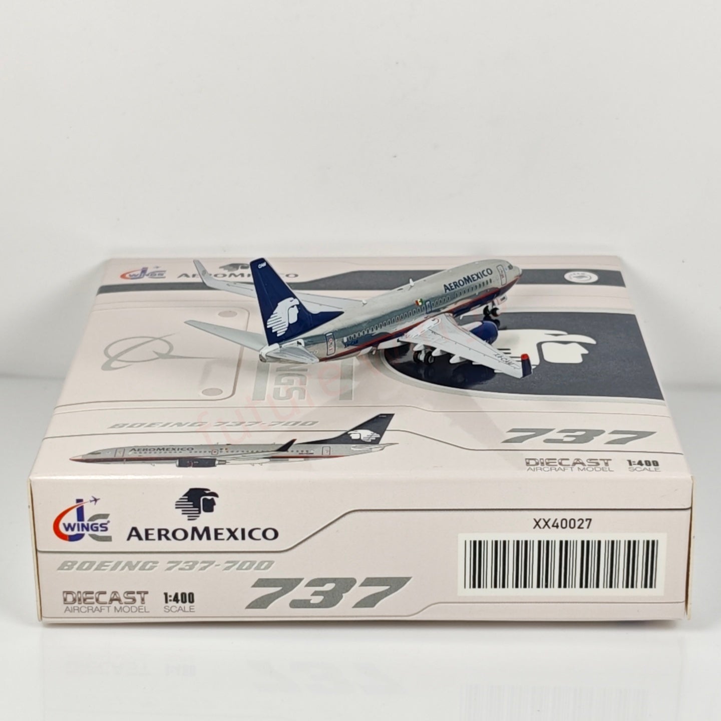 1:400 JC Wings XX40027 AeroMexico B737-700 XA-CAM Aircraft Model+Free Tractor