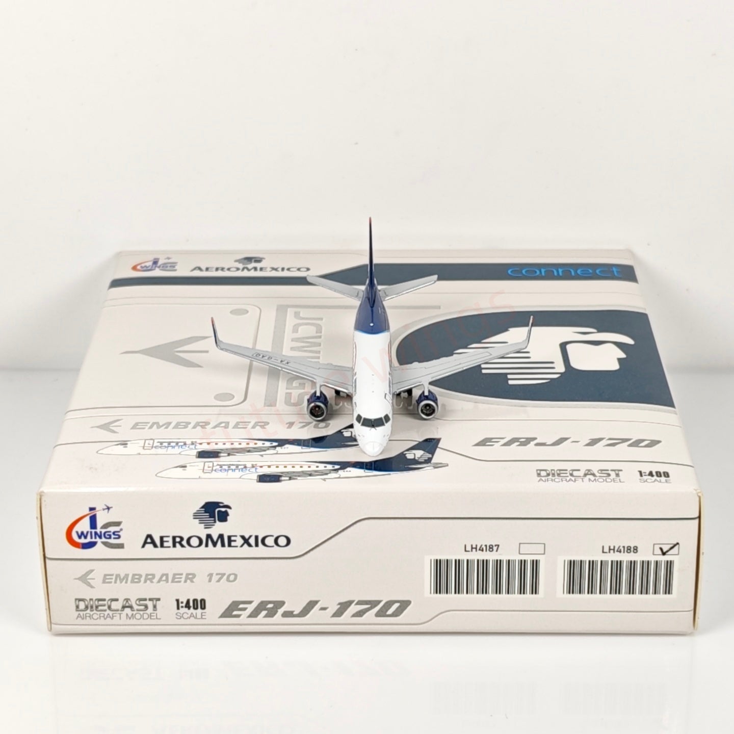 1:400 JC Wings LH4188 AeroMexico ERJ-170LR XA-GAQ Aircraft Model+Free Tractor