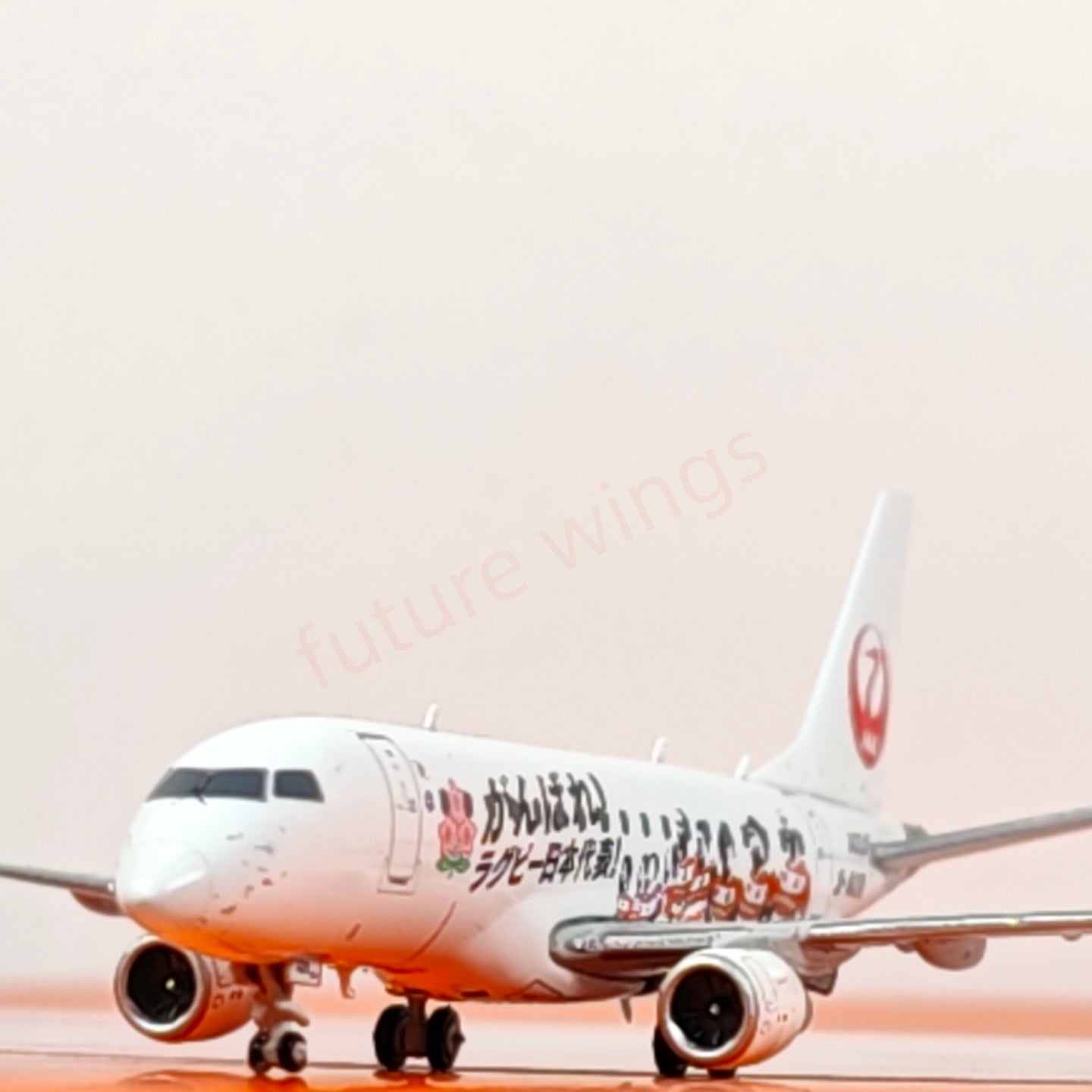 1:400 JC Wings EW4170006 Japan Airlines ERJ-170STD JA225J Aircraft Model+Free Tractor