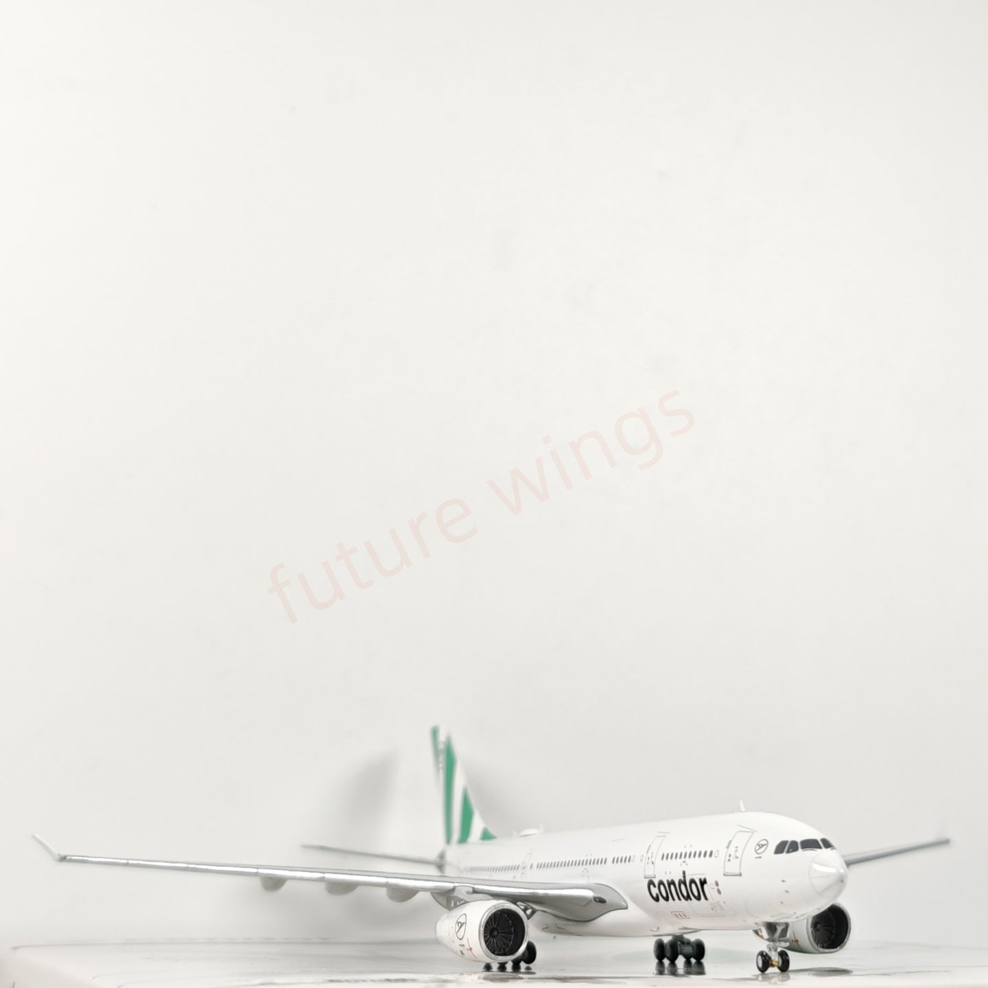 1:400 JC Wings XX40118 Condor A330-200 D-AIYD Aircraft Model+Free Tractor