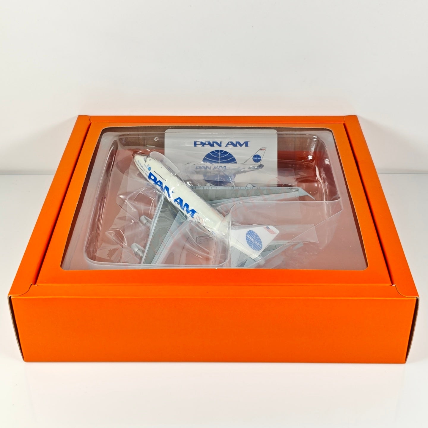 1:400 JC Wings EW474S003 PAN AM B747SP N533PA Aircraft Model+Free Tractor