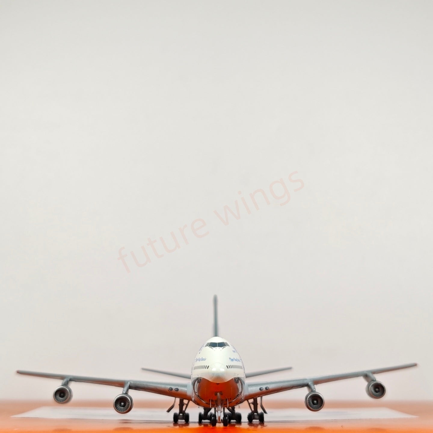 1:400 JC Wings EW474S003 PAN AM B747SP N533PA Aircraft Model+Free Tractor