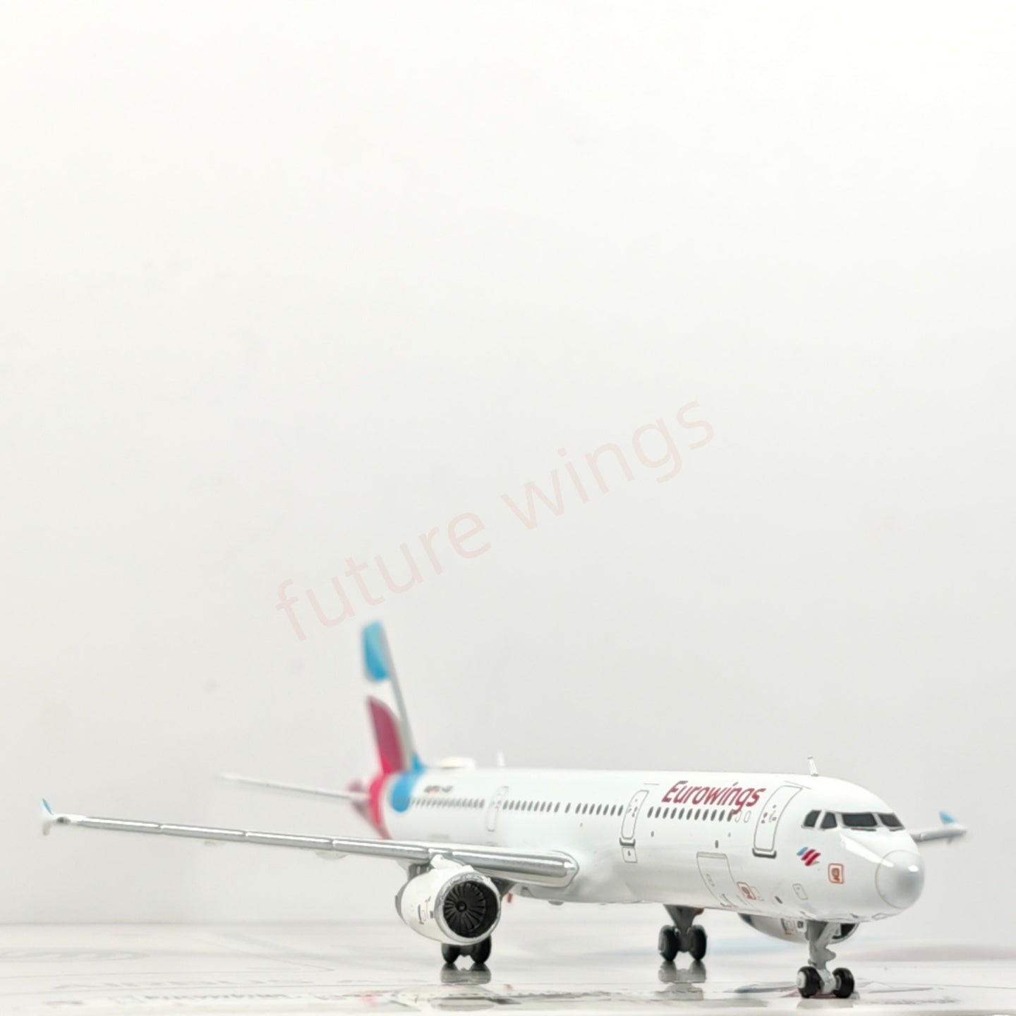 1:400 JC Wings XX40141 Eurowings A321 D-AIDV Aircraft Model+Free Tractor