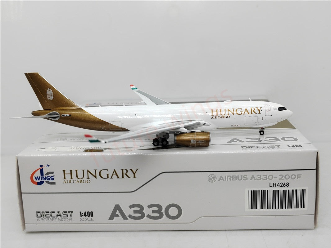 1:400 JC Wings LH4268 Hungary Air Cargo A330-200F HA-LHU Aircraft Model+Free Tractor