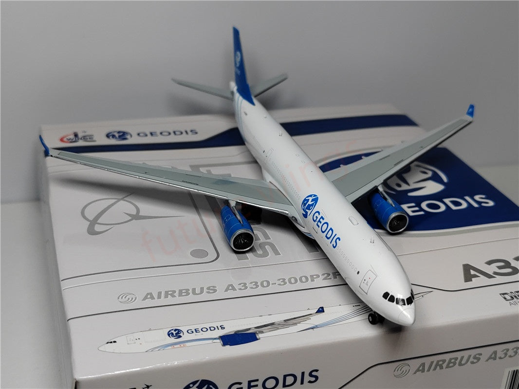 1:400 JC Wings LH4267 GEODIS A330-300F G-EODS Aircraft Model+Free Tractor