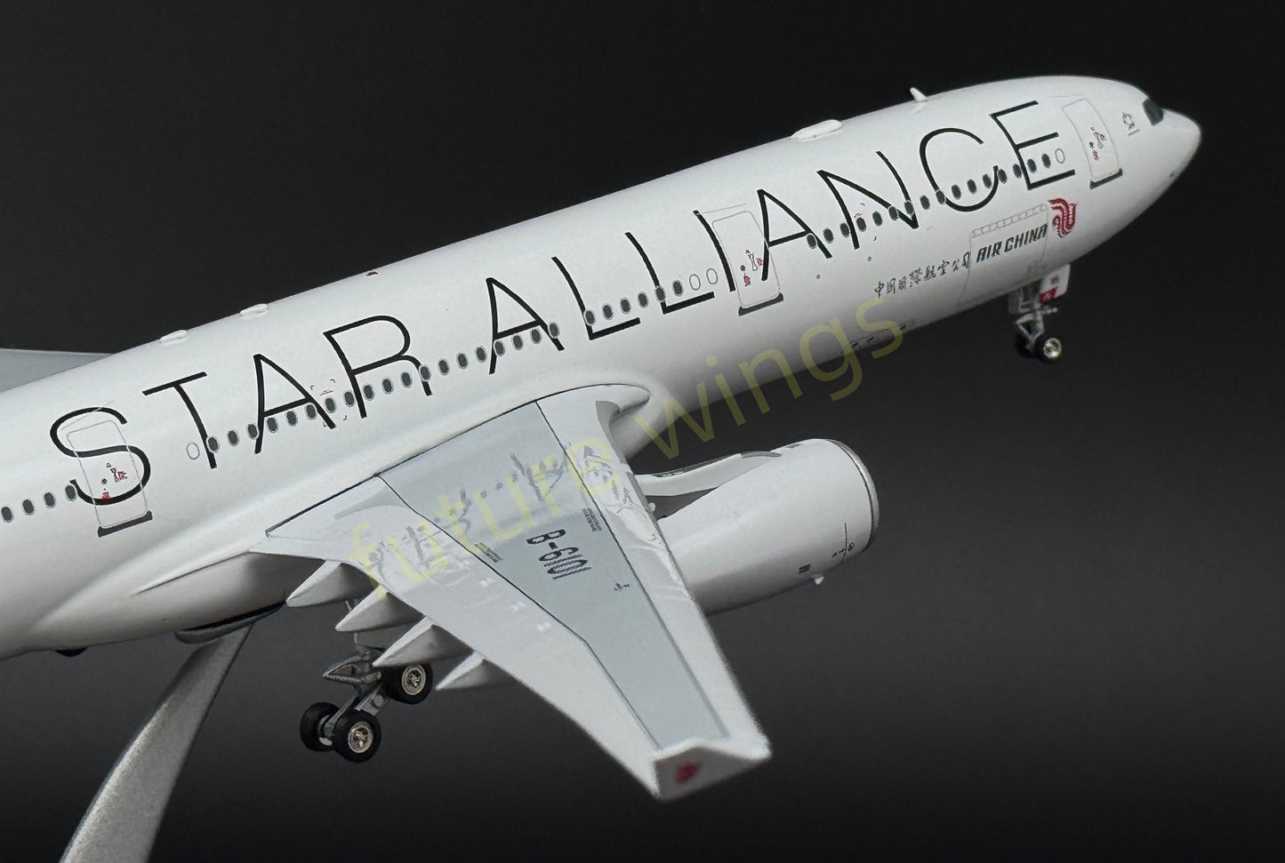 1:200 KJ Models(InFlight200) Air China A330-300 B-6101 "Star Alliance" Aircraft Model With Stand
