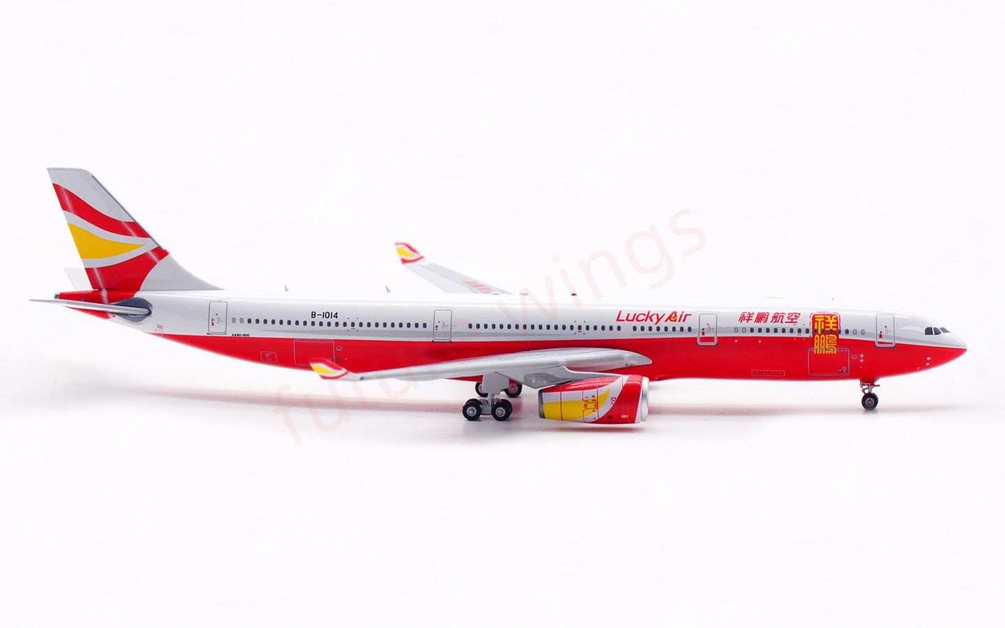 1:400 Aviation400 Lucky Air A330-300 B-1014 Aircraft Model Free Tractor+Stand