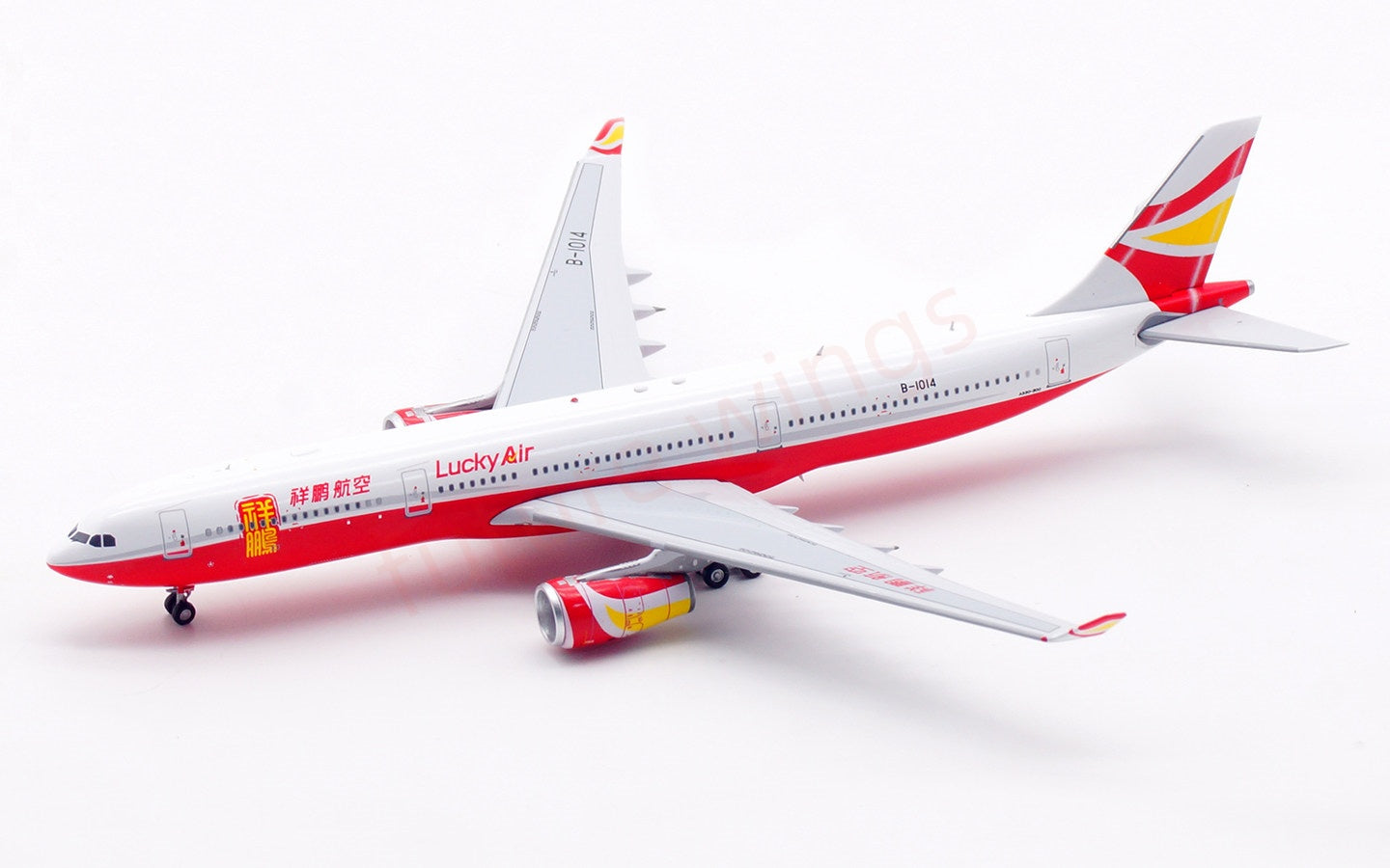 1:400 Aviation400 Lucky Air A330-300 B-1014 Aircraft Model Free Tractor+Stand