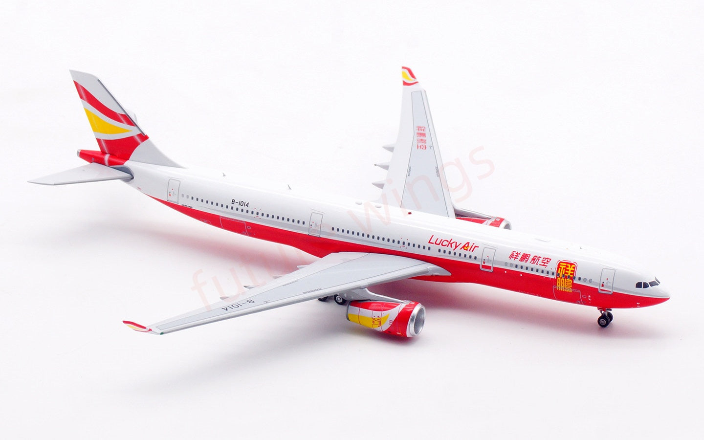 1:400 Aviation400 Lucky Air A330-300 B-1014 Aircraft Model Free Tractor+Stand