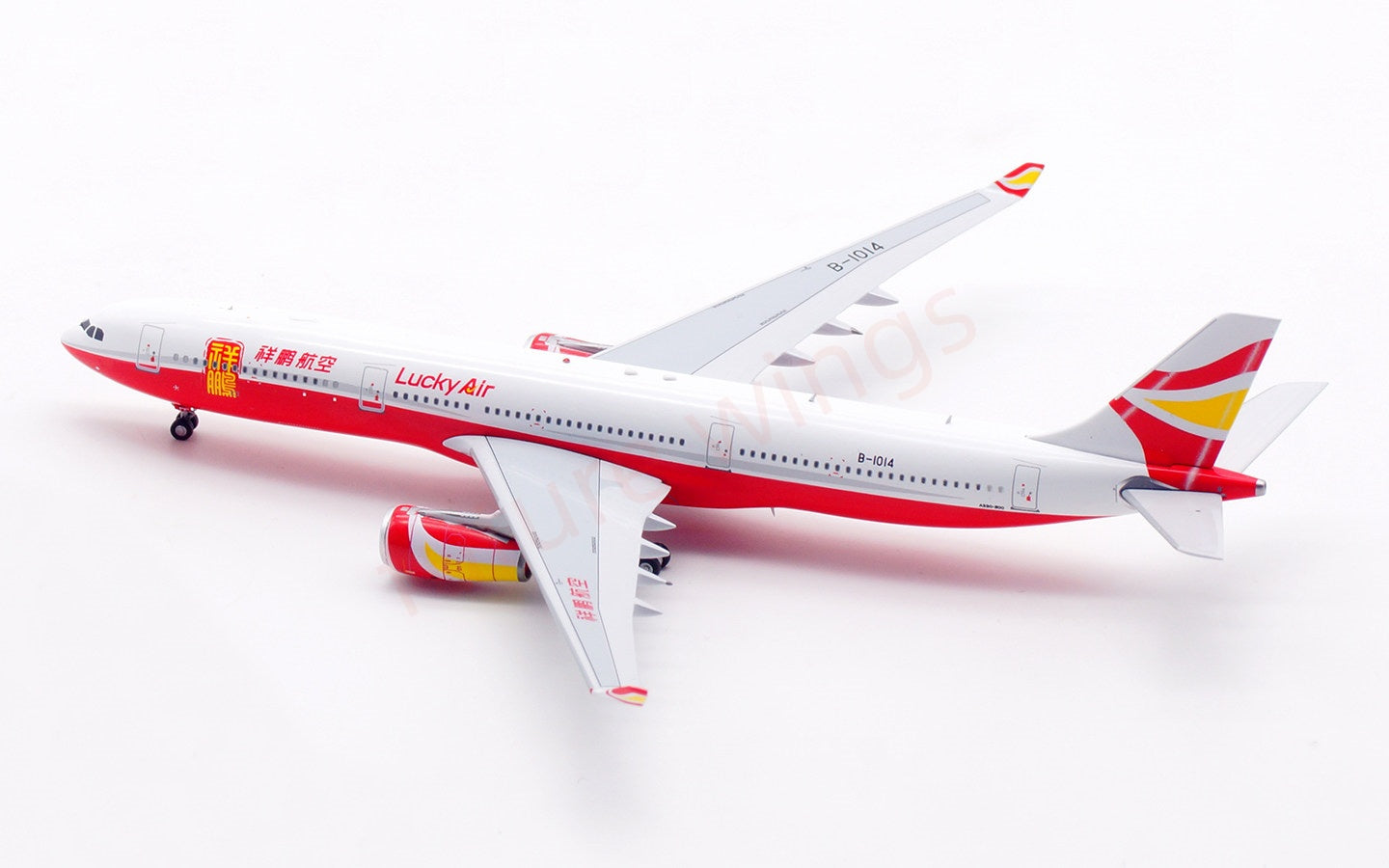 1:400 Aviation400 Lucky Air A330-300 B-1014 Aircraft Model Free Tractor+Stand
