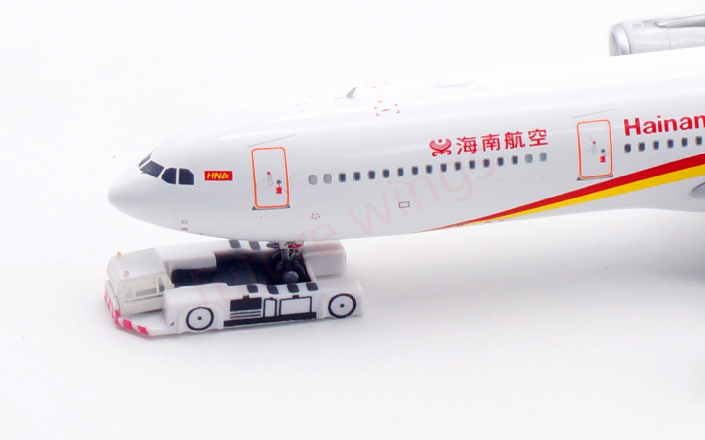 1:400 Aviation400 Hainan Airlines A330-300 B-1021 Aircraft Model Free Tractor+Stand