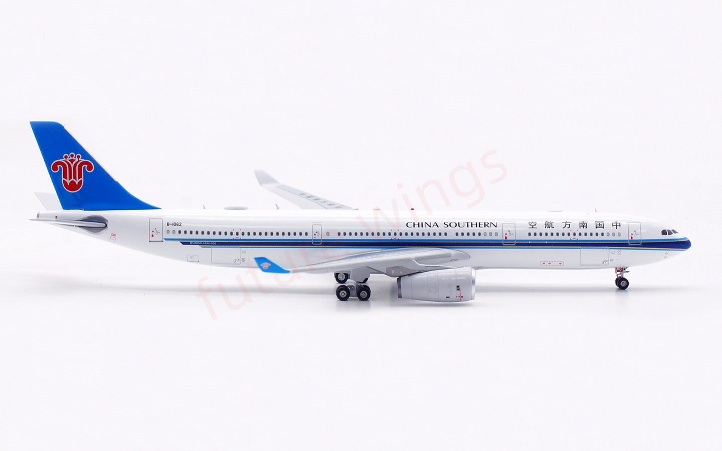 1:400 Aviation400 China Southern Airlines A330-300 B-1062 B-1063 B-1065 B-8365 B-8366 Aircraft Model Free Tractor+Stand