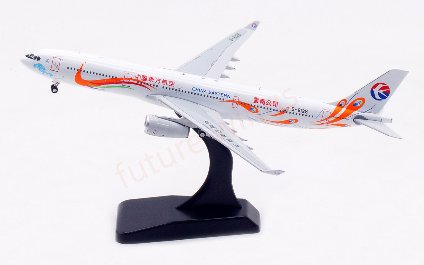 1:400 Aviation400 China Eastern Airlines A330-300 B-6128 Aircraft Model Free Tractor+Stand