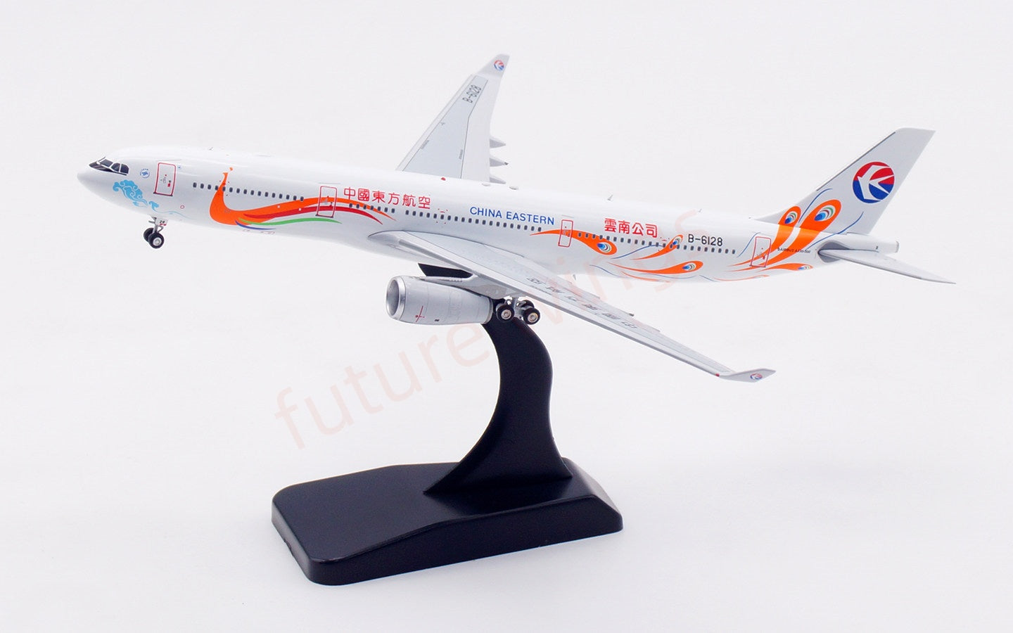 1:400 Aviation400 China Eastern Airlines A330-300 B-6128 Aircraft Model Free Tractor+Stand