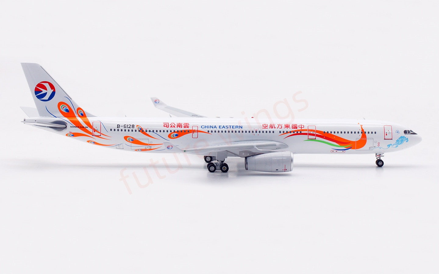 1:400 Aviation400 China Eastern Airlines A330-300 B-6128 Aircraft Model Free Tractor+Stand