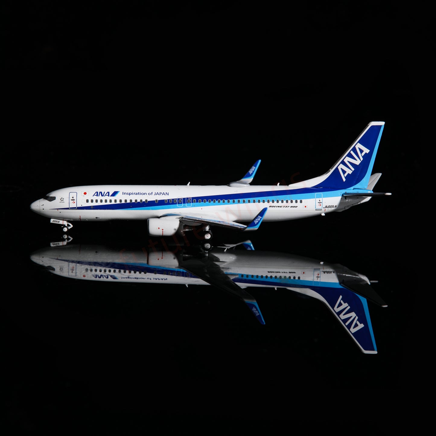 1:400 AeroPolaris ANA B737-800 JA88AN Aircraft Model+Free Tractor
