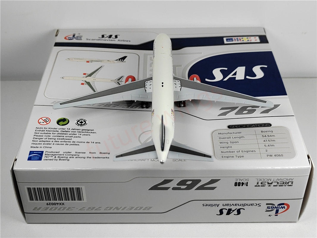 1:400 JC Wings XX40029 SAS B767-300 LN-RCG Aircraft Model+Free Tractor