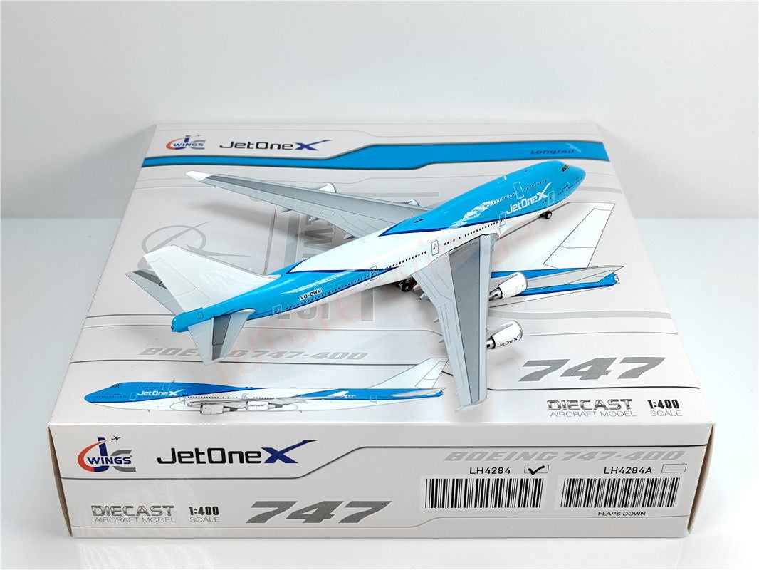 1:400 JC Wings LH4284 JetOneX B747-400 VQ-BWM Aircraft Model+Free Tractor