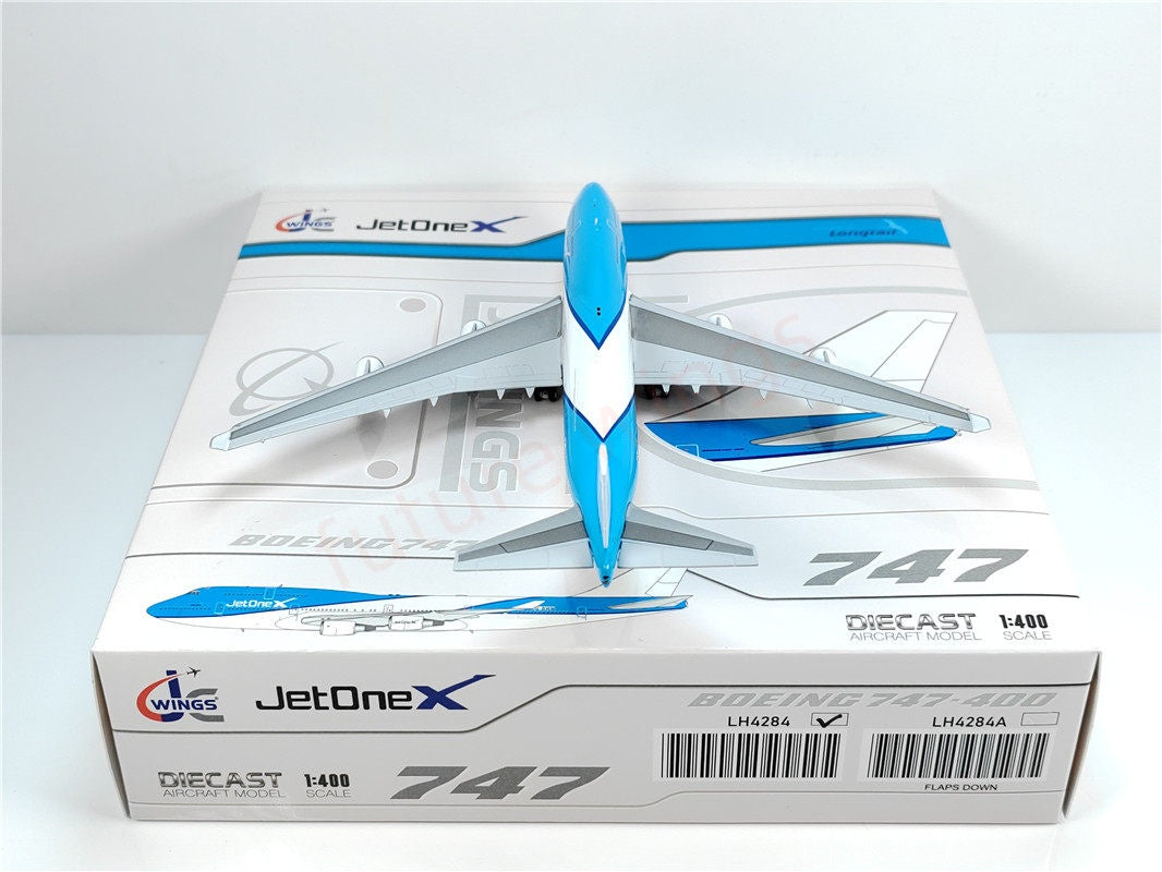 1:400 JC Wings LH4284 JetOneX B747-400 VQ-BWM Aircraft Model+Free Tractor