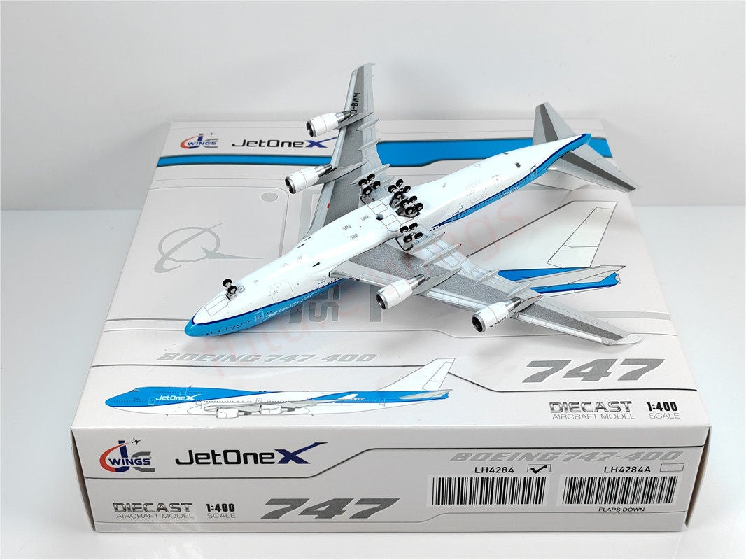 1:400 JC Wings LH4284 JetOneX B747-400 VQ-BWM Aircraft Model+Free Tractor