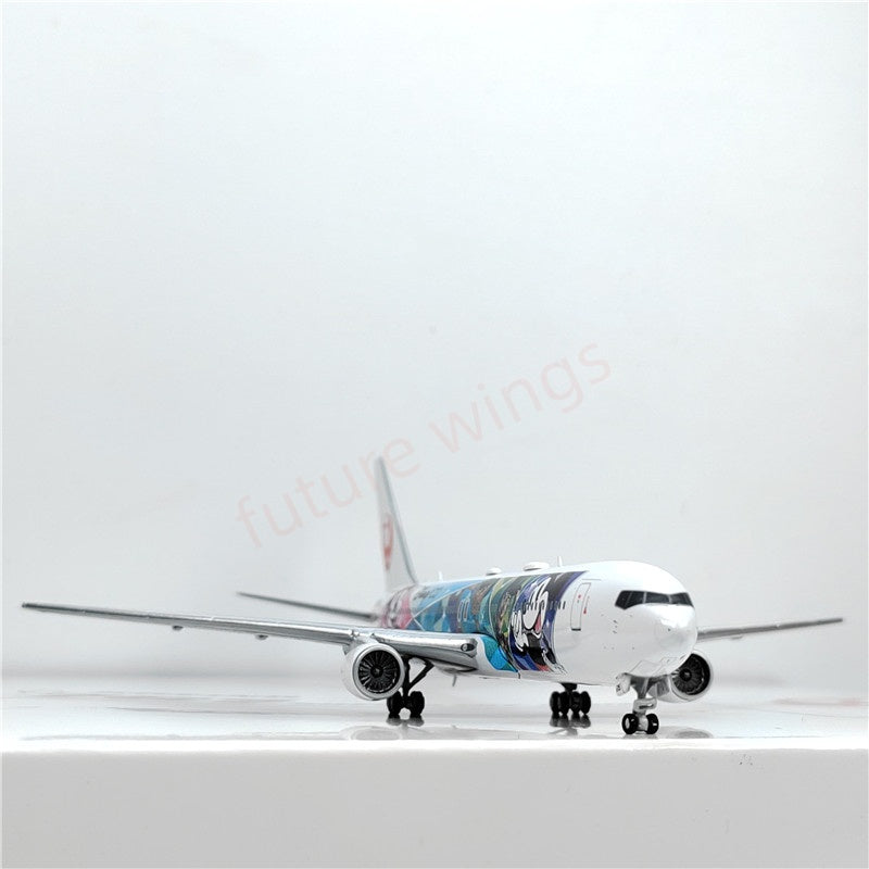 1:400 JC Wings SA4017 JAL B767-300ER JA615J Aircraft Model+Free Tractor