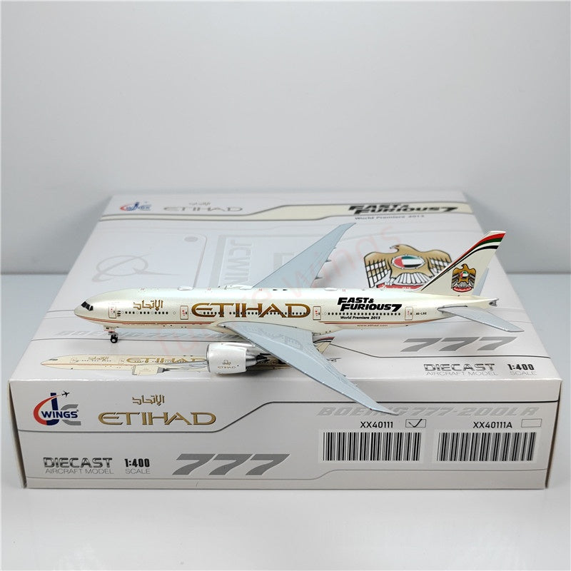 1:400 JC Wings XX40111 Etihad Airways B777-200LR A6-LRE Aircraft Model+Free Tractor