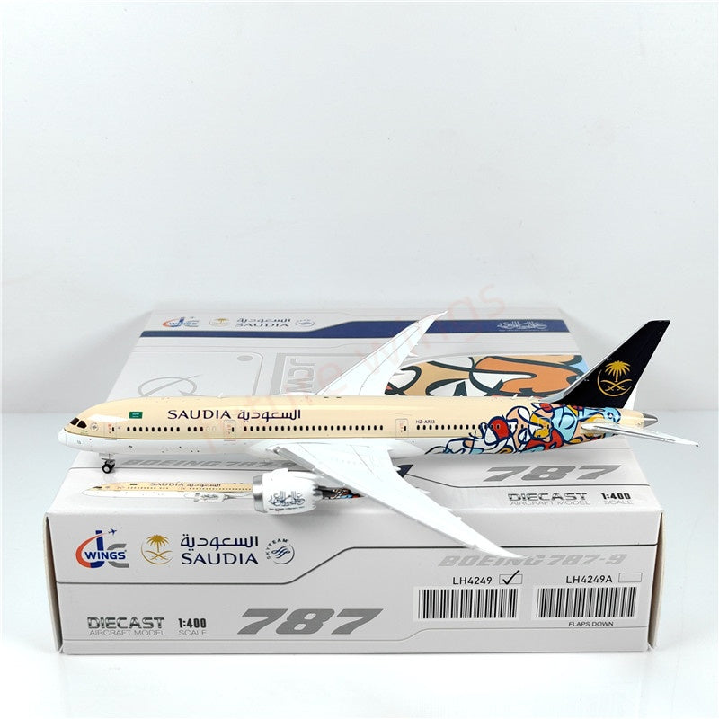 1:400 JC Wings LH4249 Saudia B787-9 HZ-AR13 Aircraft Model+Free Tractor