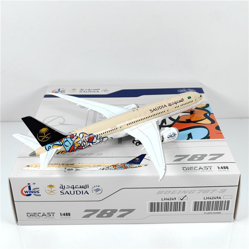 1:400 JC Wings LH4249 Saudia B787-9 HZ-AR13 Aircraft Model+Free Tractor