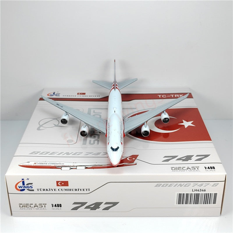 1:400 JC Wings LH4346 Turkey Gov B747-8 TC-TRK Aircraft Model+Free Tractor
