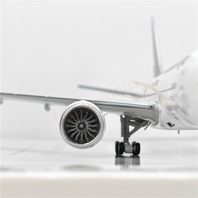 1:400 JC Wings XX40226C Lufthansa Airlines B777-200F D-ALFG Aircraft Model+Free Tractor