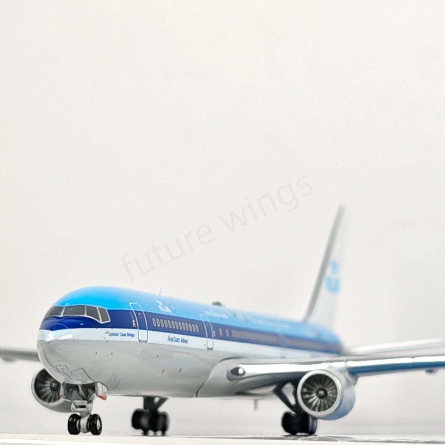 1:400 JC Wings XX4993 KLM B767-300ER BH-BZF Aircraft Model+Free Tractor