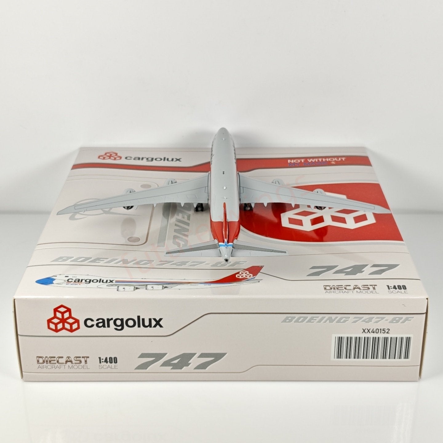 1:400 JC Wings XX40152 Cargolux B747-8F LX-VCF Aircraft Model+Free Tractor