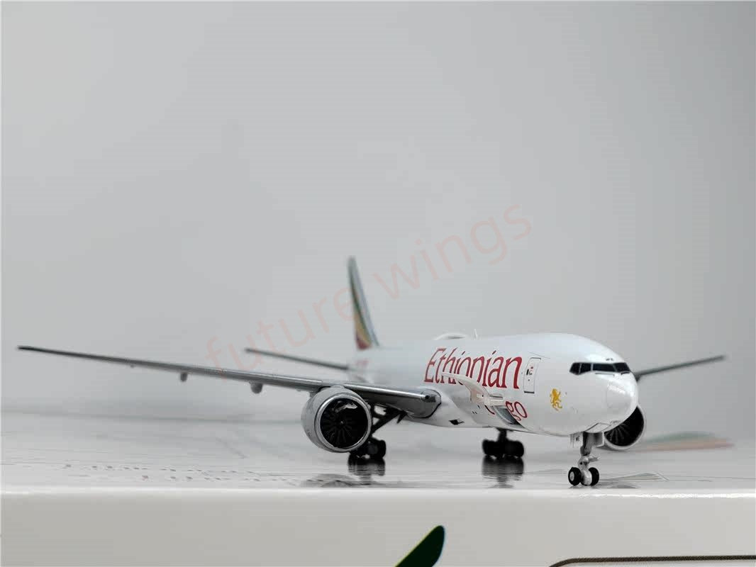 1:400 JC Wings XX40085C Ethiopian Cargo B777-200F ET-AWE Aircraft Model+Free Tractor