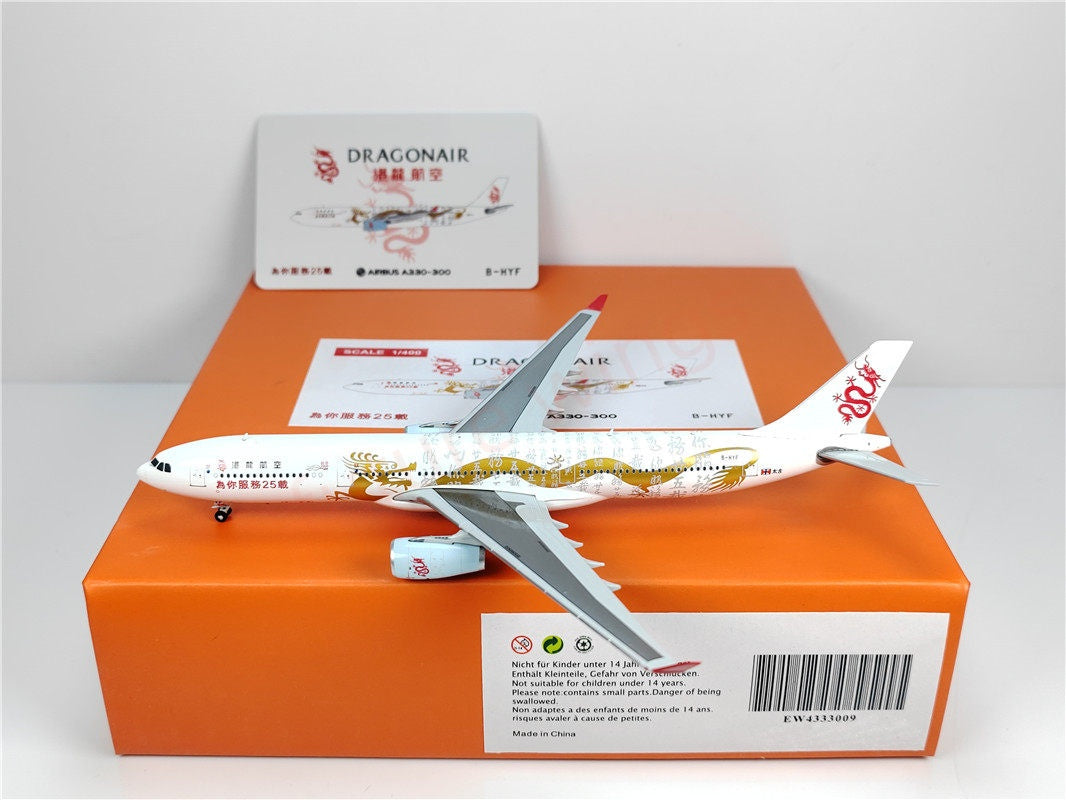 1:400 JC Wings EW4333009 Cathay Dragon A330-300 B-HYF Aircraft Model+Free Tractor