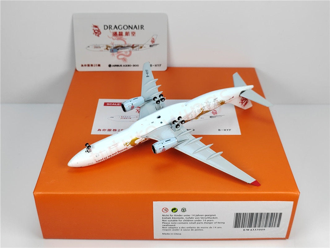 1:400 JC Wings EW4333009 Cathay Dragon A330-300 B-HYF Aircraft Model+Free Tractor