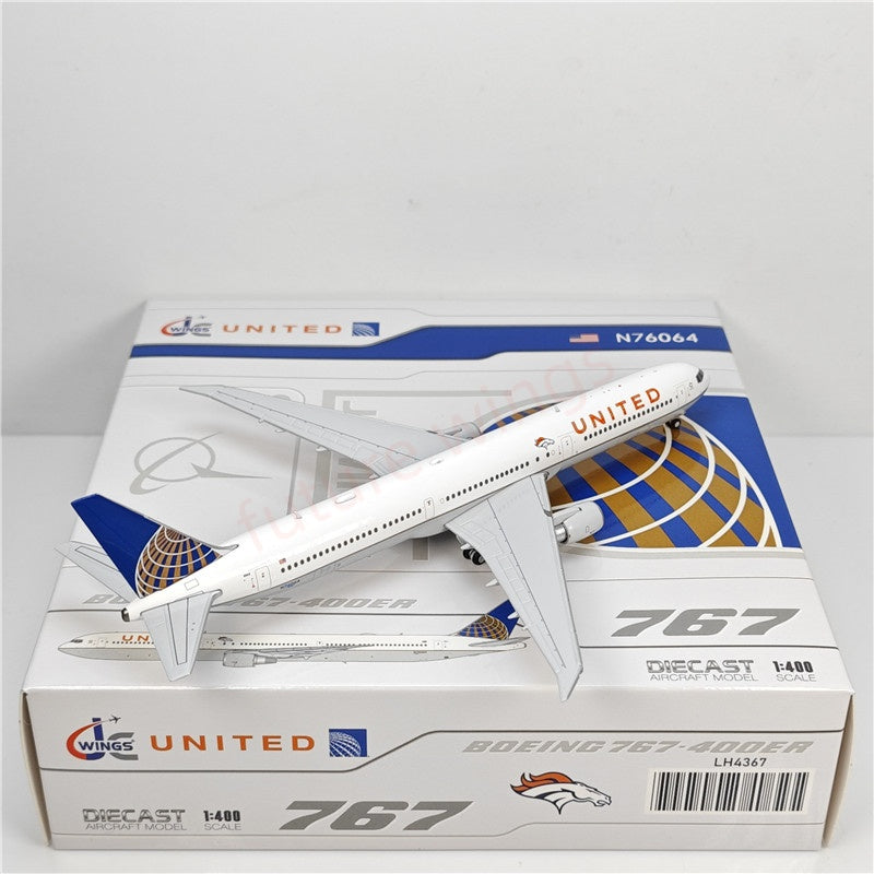 1:400 JC Wings LH4367 United Airlines B767-400ER N76064 Aircraft Model+Free Tractor