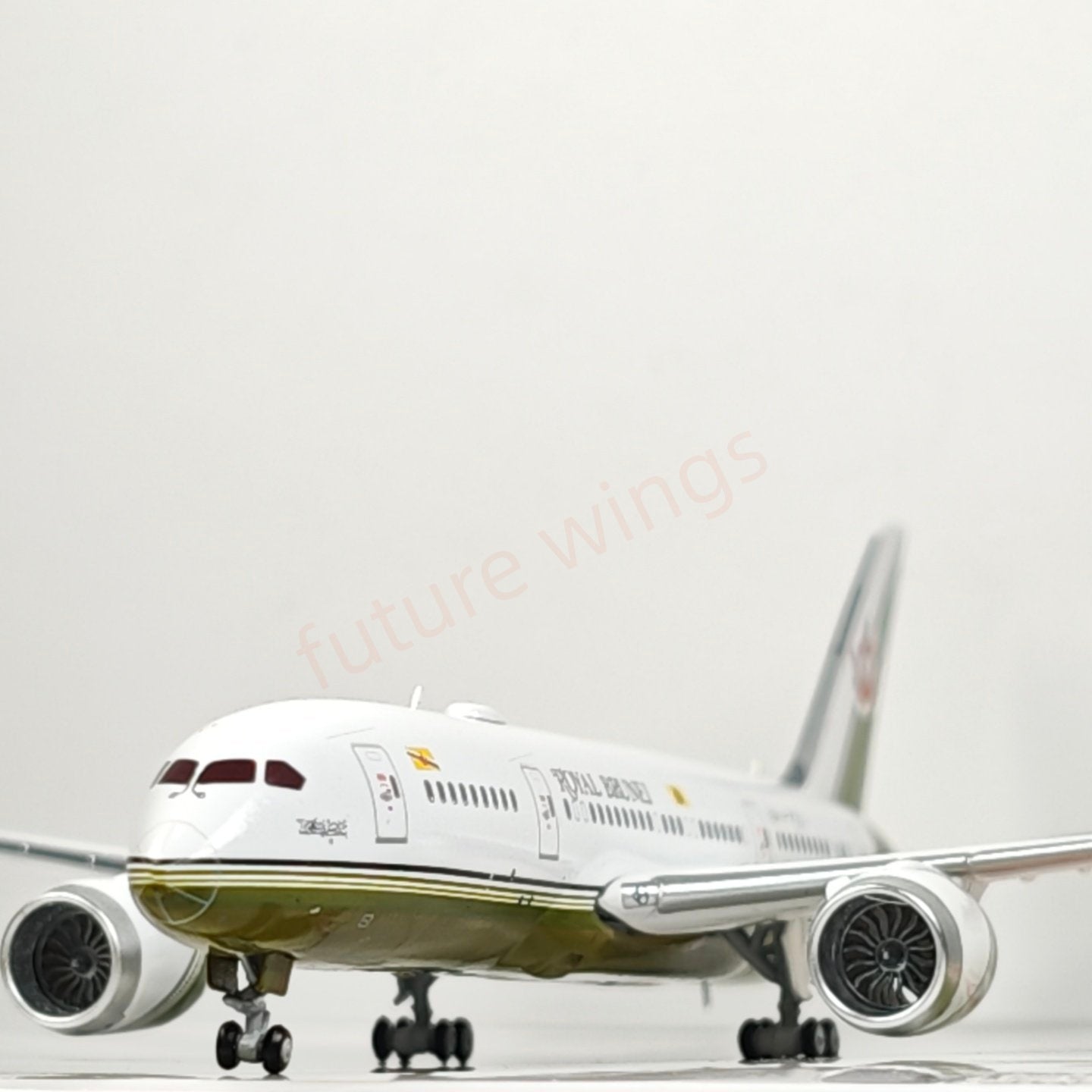1:400 JC Wings XX40063 Royal Brunei B787-8 V8-OAS Airlines Aircraft Model+Free Tractor