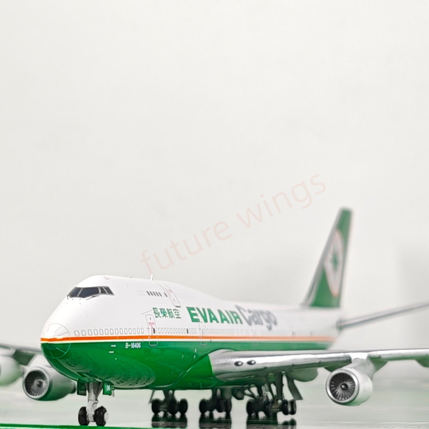 1:400 JC Wings XX4188 EVA Cargo B747-400 B-16406 Aircraft Model+Free Tractor